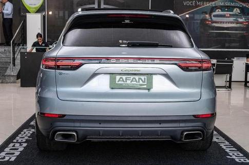 PORSCHE CAYENNE PHEV