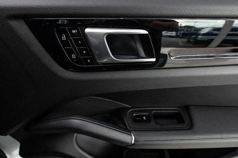 PORSCHE CAYENNE PHEV