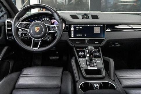 PORSCHE CAYENNE PHEV