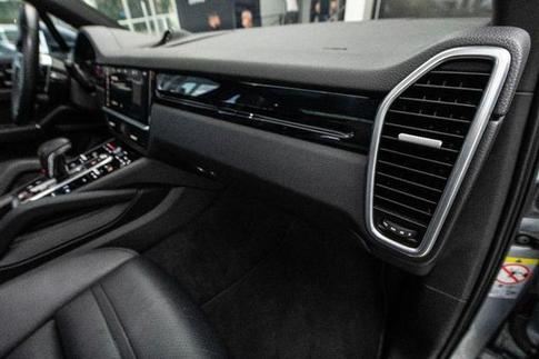 PORSCHE CAYENNE PHEV