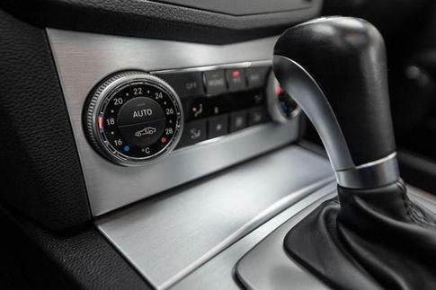 MERCEDES-BENZ C 63 AMG