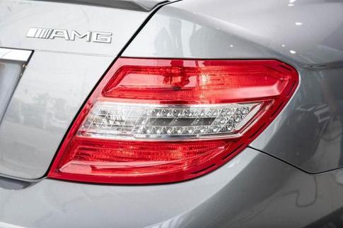 MERCEDES-BENZ C 63 AMG