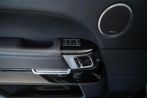 LAND ROVER LR RROVER SDV8 VOGUESE