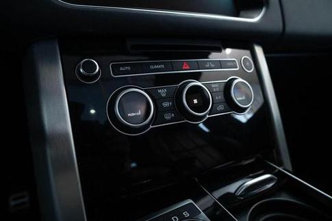 LAND ROVER LR RROVER SDV8 VOGUESE