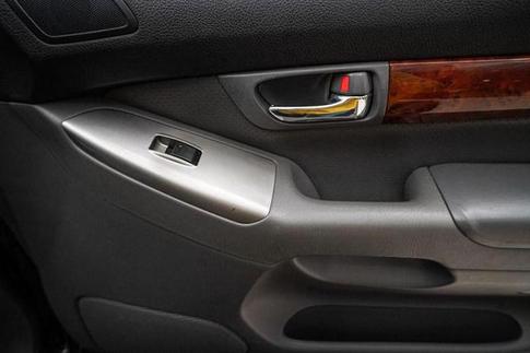 TOYOTA LAND CRUISER PR