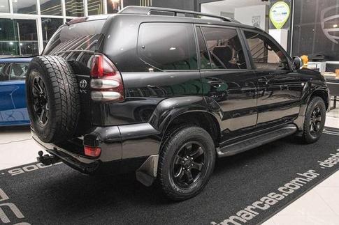 TOYOTA LAND CRUISER PR