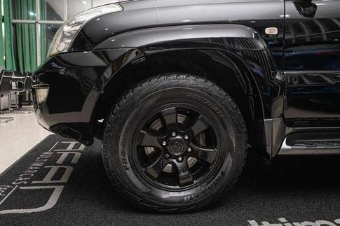 TOYOTA LAND CRUISER PR