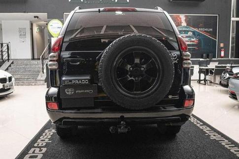 TOYOTA LAND CRUISER PR