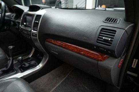 TOYOTA LAND CRUISER PR