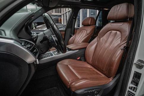 BMW X5 M50D