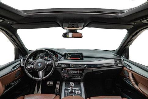 BMW X5 M50D