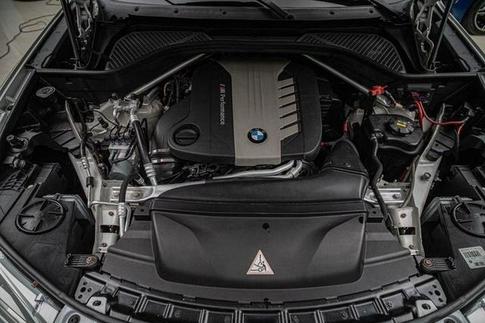 BMW X5 M50D