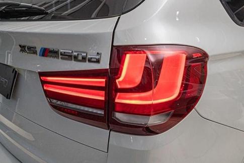 BMW X5 M50D