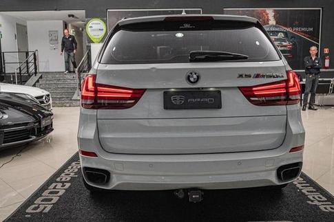 BMW X5 M50D