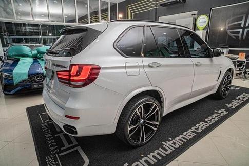 BMW X5 M50D