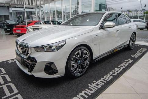 BMW 530E M SPORT