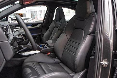 PORSCHE CAYENNE CP PHE