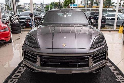 PORSCHE CAYENNE CP PHE