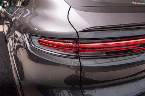 PORSCHE CAYENNE CP PHE