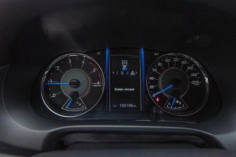 TOYOTA HILUX SWSRXA4FD