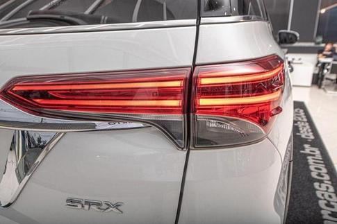 TOYOTA HILUX SWSRXA4FD