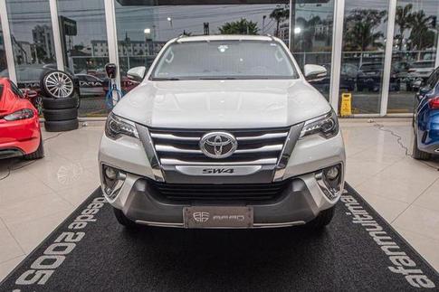 TOYOTA HILUX SWSRXA4FD