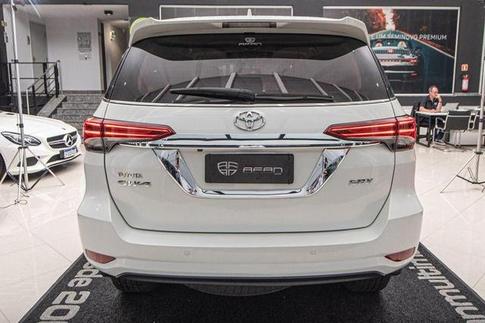 TOYOTA HILUX SWSRXA4FD