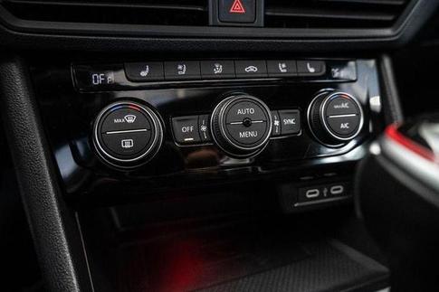 VOLKSWAGEN JETTA GLI