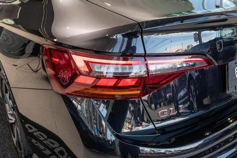 VOLKSWAGEN JETTA GLI