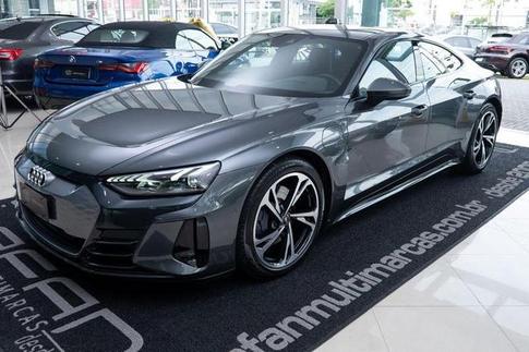 AUDI E TRON GT