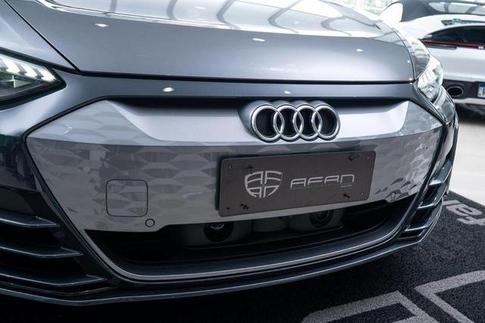 AUDI E TRON GT