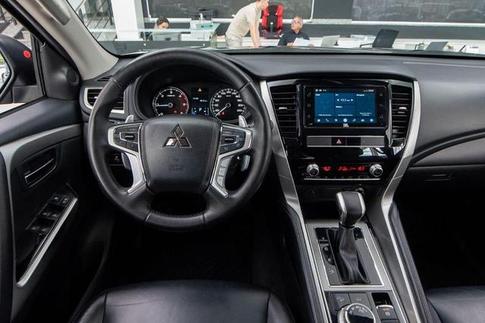 MITSUBISHI MMC PAJERO SPORT HPE