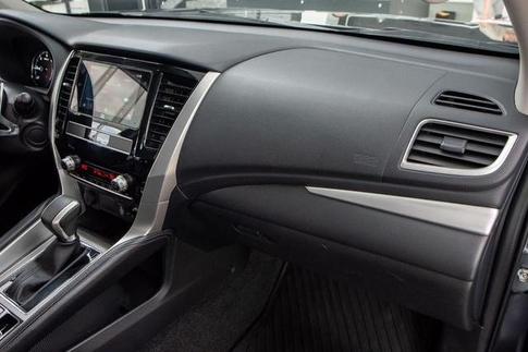 MITSUBISHI MMC PAJERO SPORT HPE