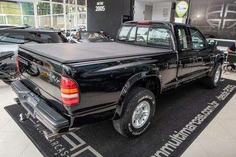 DODGE DAKOTA R/T V-8 5.2 2P
