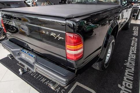 DODGE DAKOTA R/T V-8 5.2 2P
