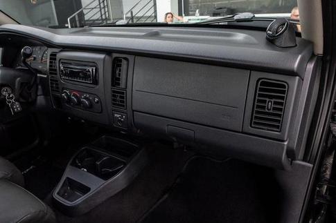 DODGE DAKOTA R/T V-8 5.2 2P