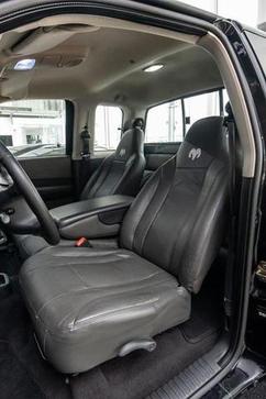 DODGE DAKOTA R/T V-8 5.2 2P