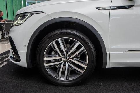 VOLKSWAGEN TIGUAN ALLSPACE RL