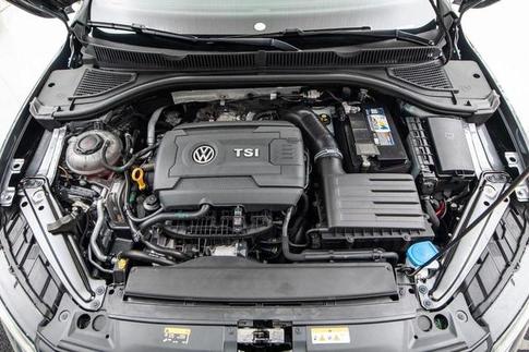 VOLKSWAGEN JETTA GLI AG