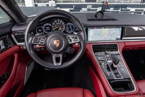 PORSCHE PANAMERA TSEHY