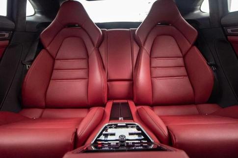 PORSCHE PANAMERA TSEHY