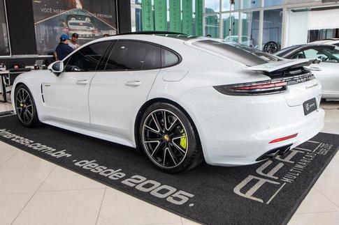 PORSCHE PANAMERA TSEHY