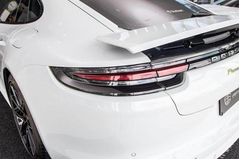 PORSCHE PANAMERA TSEHY