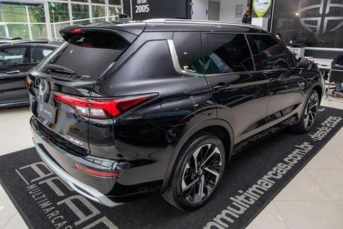 MITSUBISHI OUTLANDER SIGNATURE 2.4 4X4 AUT (H�B)