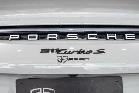PORSCHE 911 TURBO S