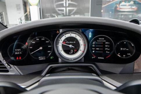 PORSCHE 911 TURBO S