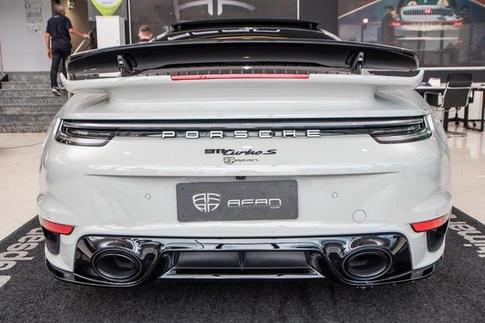 PORSCHE 911 TURBO S