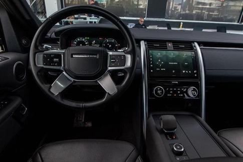 LAND ROVER DISC D300 HSE