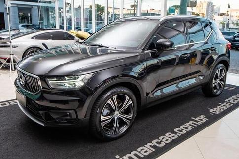 VOLVO XC40 T5H INSCRIP