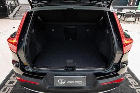 VOLVO XC40 T5H INSCRIP
